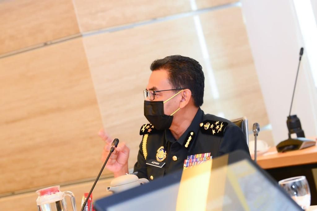 SINDIKET PENYELEWENGAN GAS PETROLEUM CECAIR (LPG) YANG MENJALANKAN PEMINDAHAN HARAM (DECANTING) DIDAKWA DI BAWAH KESALAHAN PENGUBAHAN WANG HARAM (AMLA)