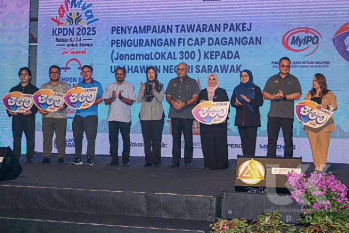 MAJLIS PERASMIAN PENUTUP JELAJAH KARNIVAL KPDN 2025 DAN KEMPEN BELI BARANGAN MALAYSIA ZON SARAWAK