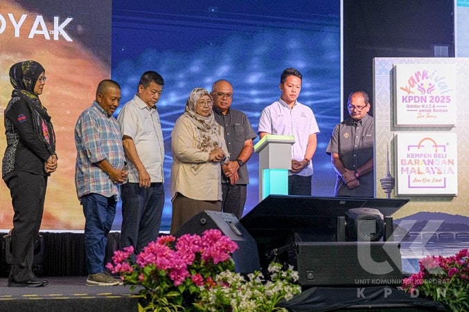 PERASMIAN JELAJAH KARNIVAL KPDN 2025 ZON TIMUR